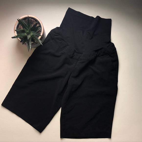 Thyme Maternity Dress Bermuda Shorts - Picture 3 of 3